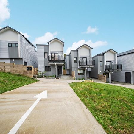 West Harbour Modern 4-Bedroom Retreat Auckland Extérieur photo